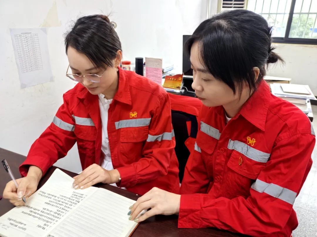 【宜化榜樣】化機(jī)公司李丹：提升素質(zhì)強(qiáng)技能，勇于奉獻(xiàn)顯擔(dān)當(dāng)(圖3)